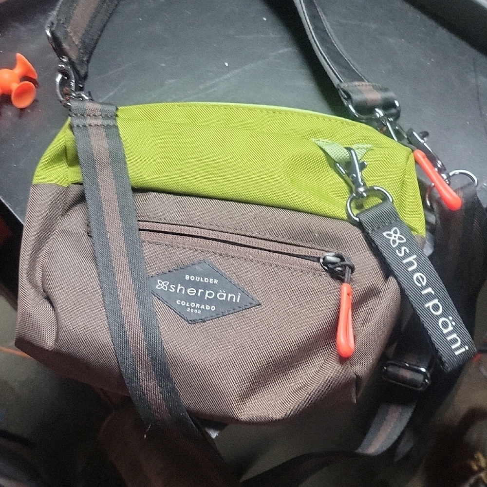 Sherpani Olive and Chocolate Belt Bag